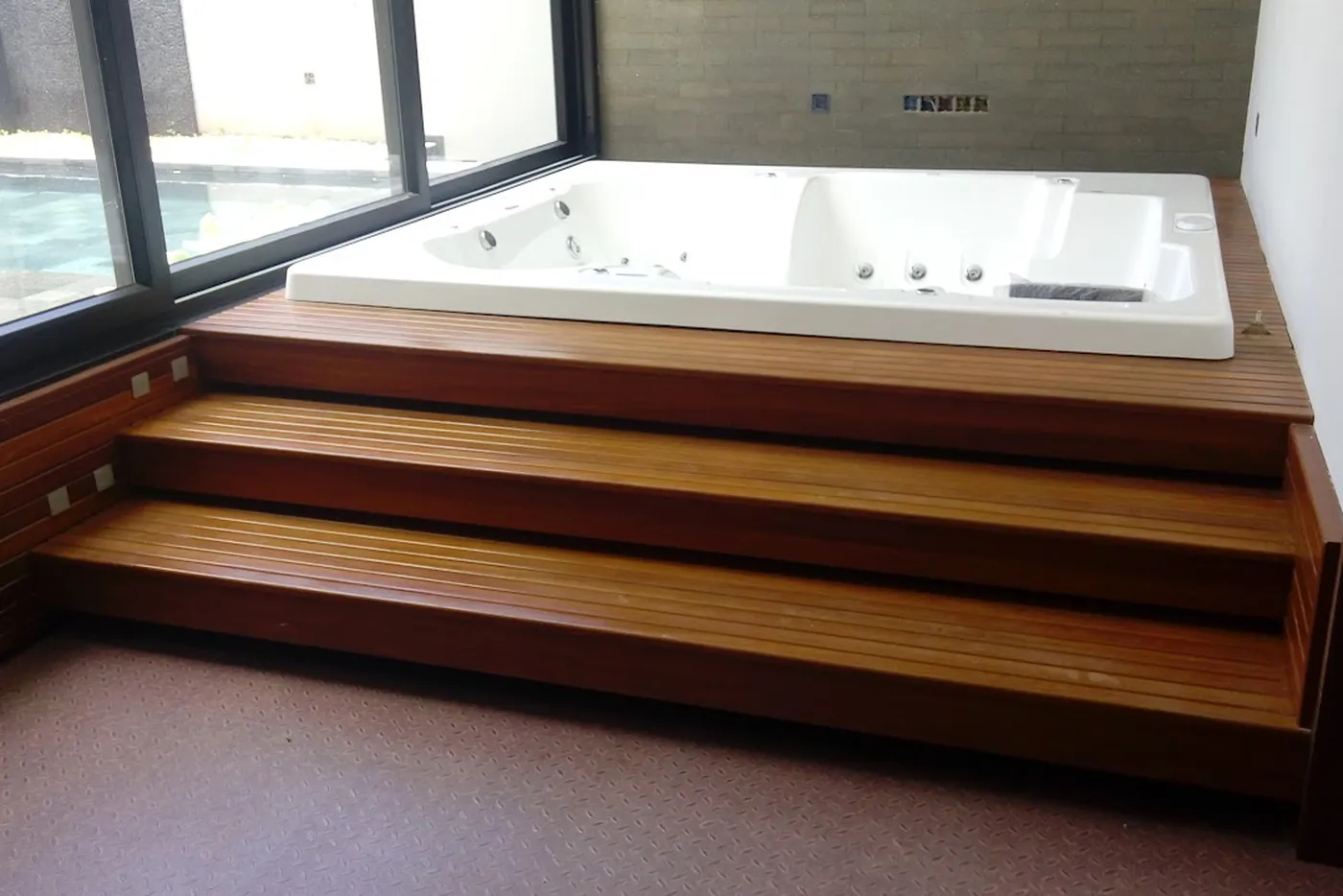 Deck Spa